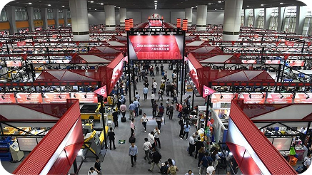 معرض كانتون من الداخل